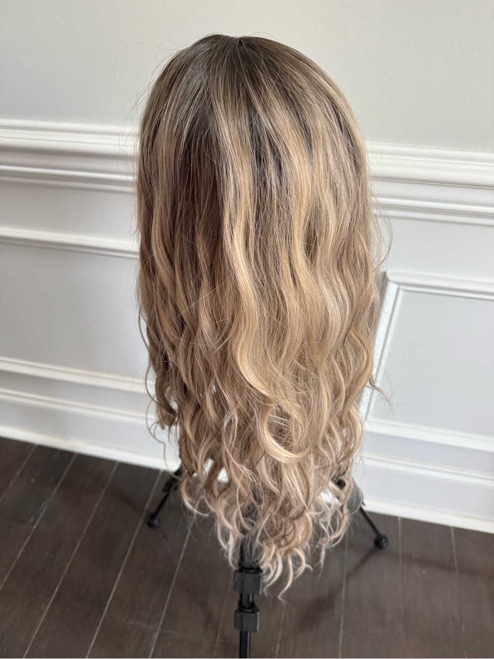 JB EXTENSIONS OSSIE LONG, WITH TAG, BLONDE HIGHLIGHT - Picture 4 of 4